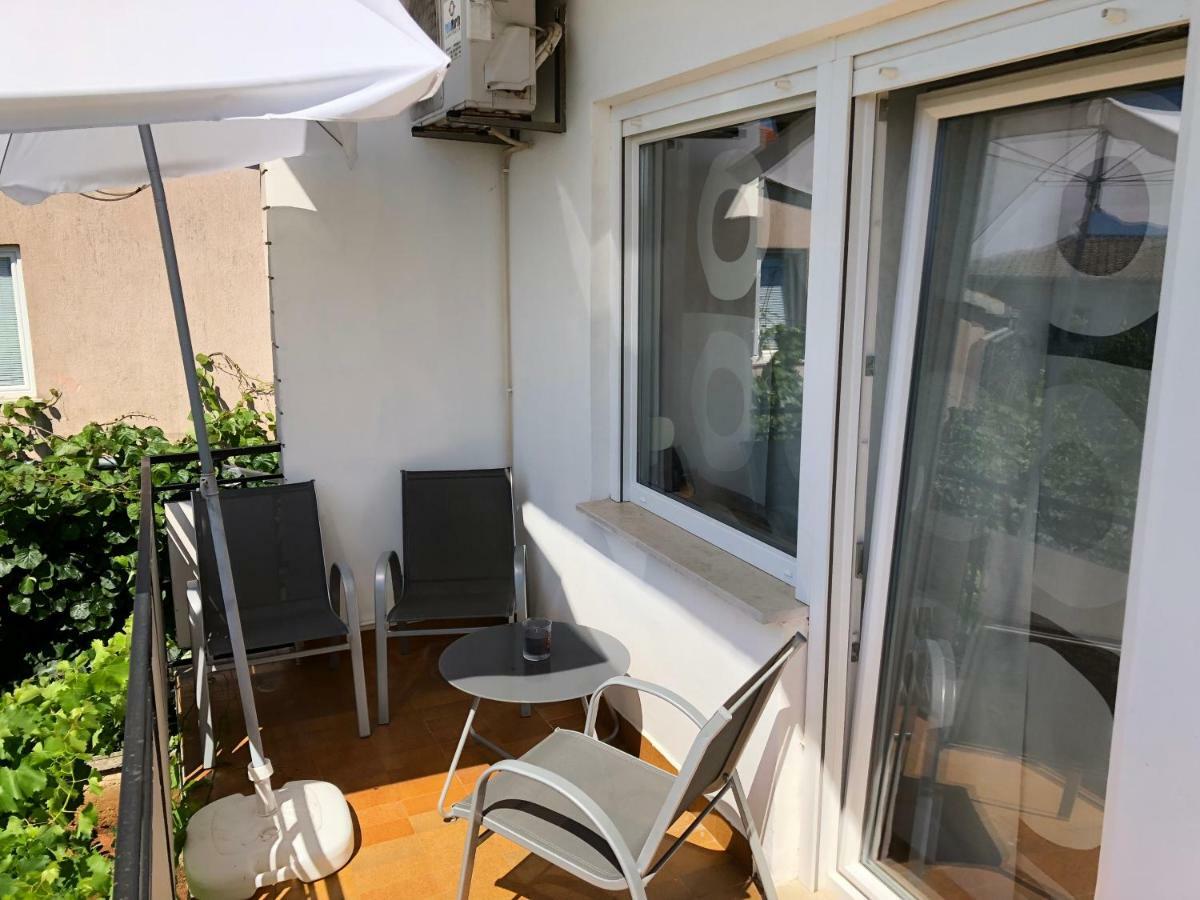 Davor Lägenhet Pula Exteriör bild